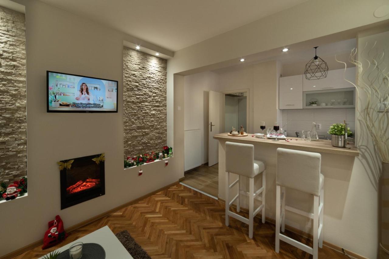 Gold Apartman Vrsac Eksteriør bilde